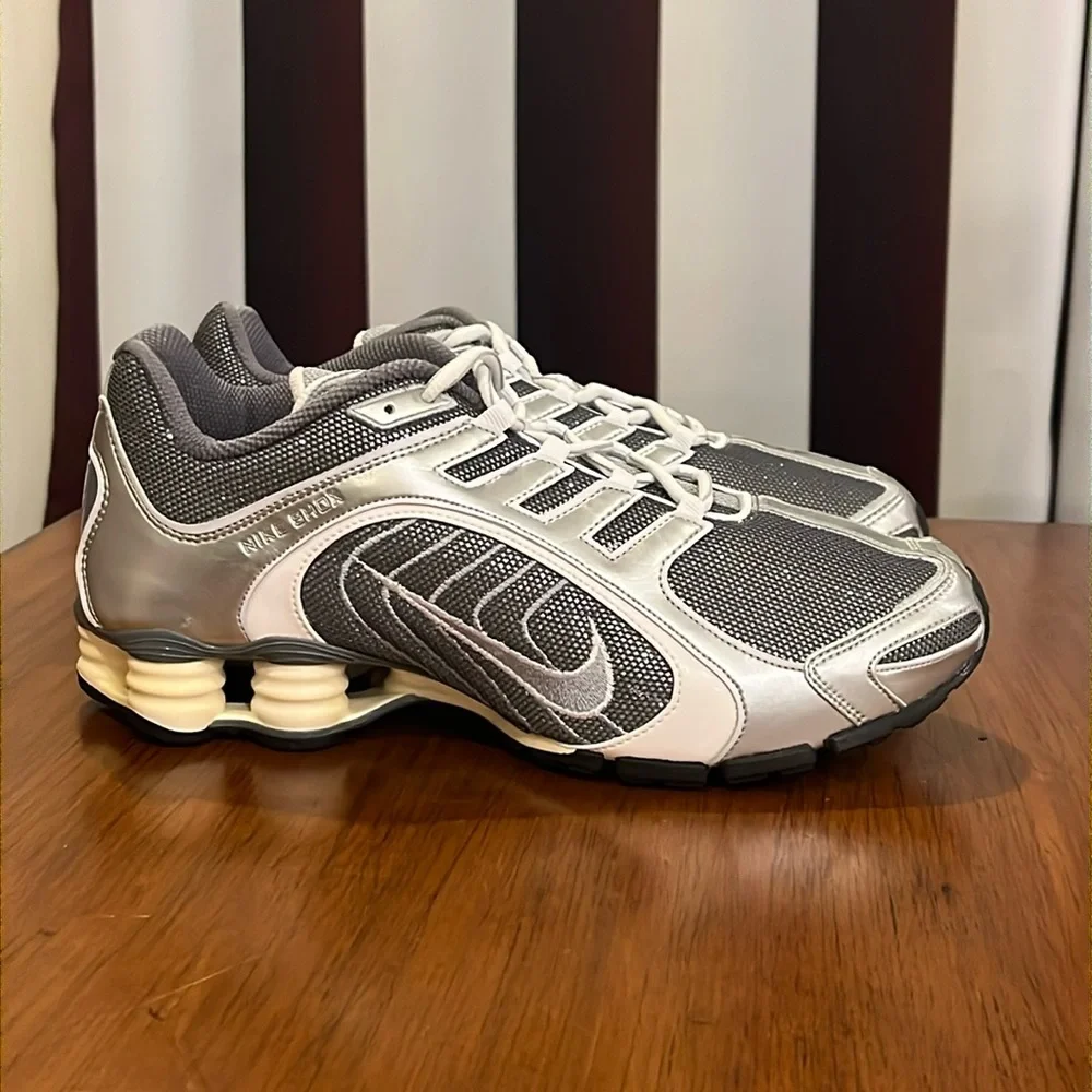 Nike Shox Navina Premium Shoes Sneakers Sparkle New 337775 001 Women’s Size 10